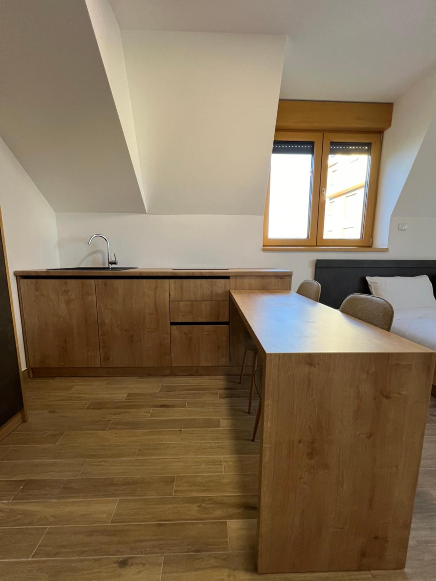 Aparthotel Zlatni Odmor à Zlatibor Extérieur photo