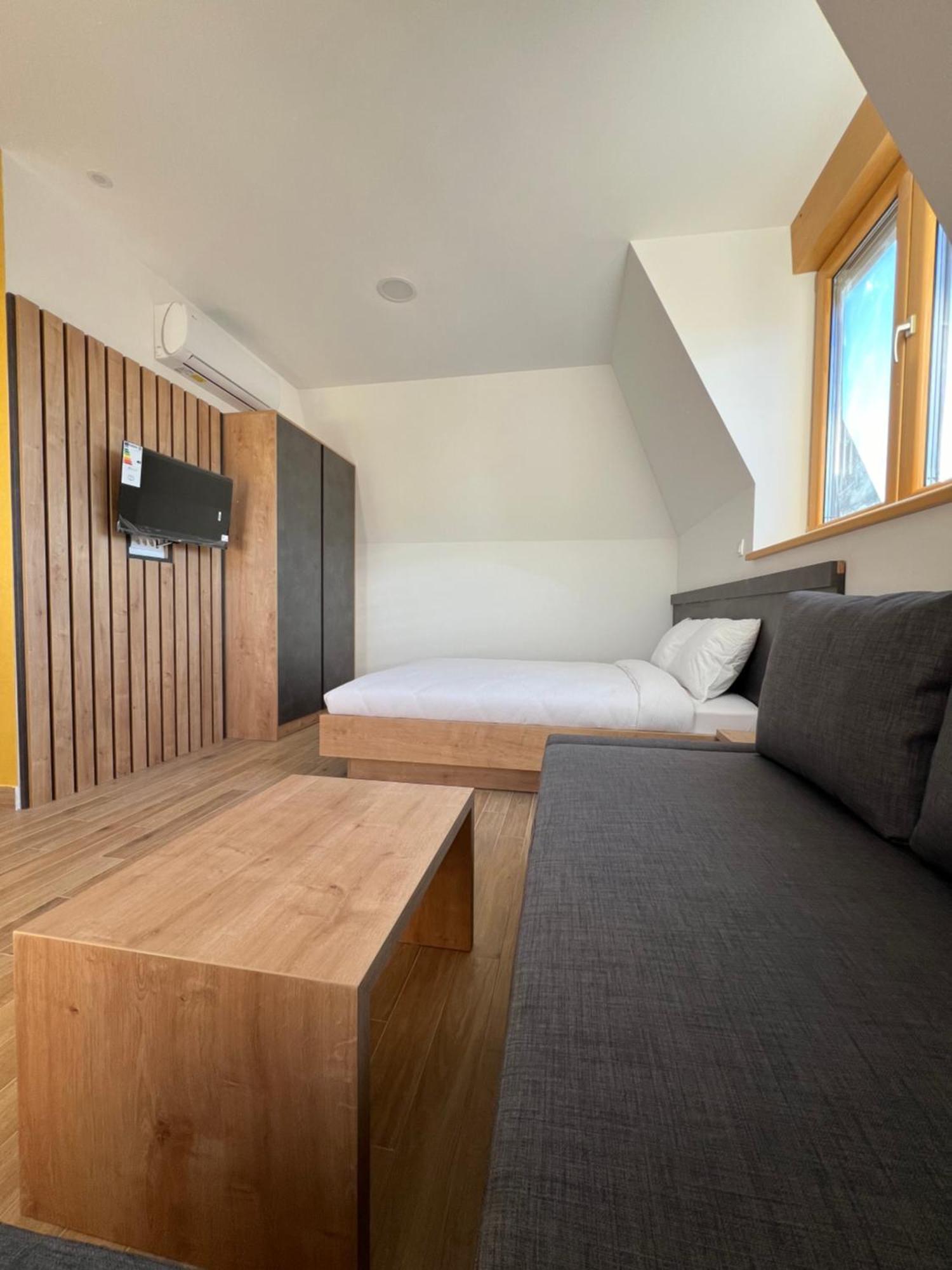 Aparthotel Zlatni Odmor à Zlatibor Extérieur photo
